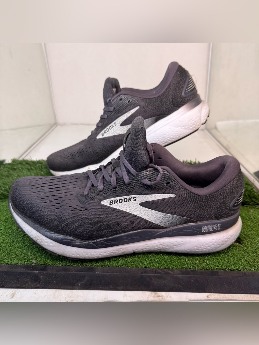 Brooks Ghost 16 Mens12 Shoes Black Grey White Neutral Road Running Trainer